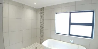 Spacious 4-Bedroom Home with Separate 1-Bedroom Apartment – Ideal for Extended Family or Rental