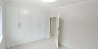 Spacious 4-Bedroom Home with Separate 1-Bedroom Apartment – Ideal for Extended Family or Rental