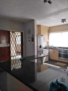 Charming 2-bed apartment for sale in the heart of Amanzimtoti