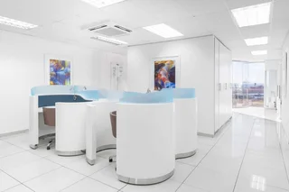 All-inclusive access to coworking space in Regus Harbour View.