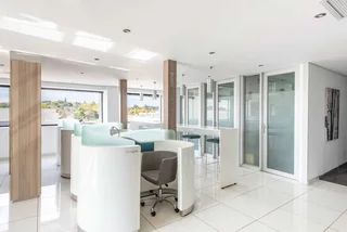 Open plan office space for 10 persons in Regus Brooklyn Bridge.