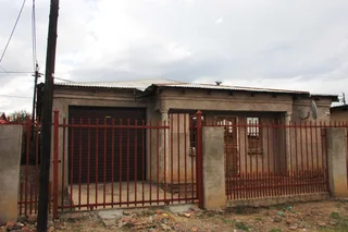 Three Bedroom house in Ipopeng/Phelindaba