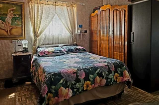 Attention Buyers! Remarkable Mansion with 9 Bedrooms, Countless Luxuries, and Endless Potential!