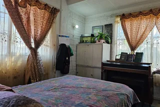 Attention Buyers! Remarkable Mansion with 9 Bedrooms, Countless Luxuries, and Endless Potential!