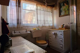 Attention Buyers! Remarkable Mansion with 9 Bedrooms, Countless Luxuries, and Endless Potential!