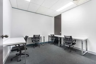 Book open plan office space for businesses of all sizes in Regus Surrey Avenue.