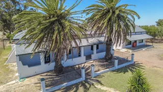 Step Back in Time: Century-Old Gem with Nostalgic Charm and Endless Possibilities