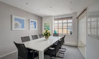 Discover many ways to work your way in Regus Surrey Avenue