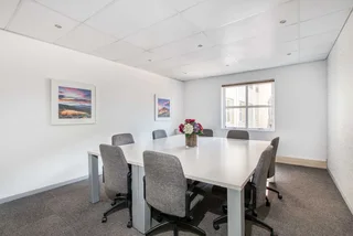 Book open plan office space for businesses of all sizes in Regus Bryanston Cedarwoods