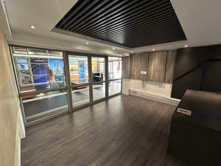 UPPER EAST SIDE | RETAIL SPACE TO RENT | SALT RIVER | 100m²