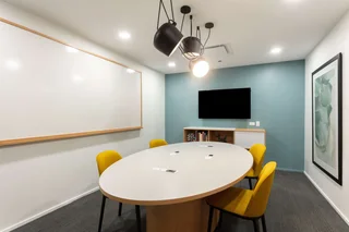 Tailor-made dream offices for 3 persons in Spaces Steyn City