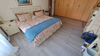 FLATLET,SWIMMINGPOOL,SOLAR PANELS 4 BEDROOMS GREAT VALUE FOR MONEY