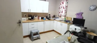 BEAUTIFUL  CULTURE FULL WOODEN FLOOR  HOUSE.REAR OPPERTUNITY.