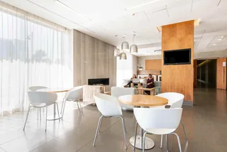 Book a reserved coworking spot in Spaces Century City
