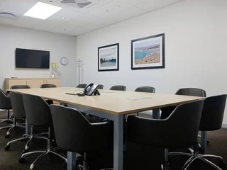 Private office space tailored to your business’ unique needs in Regus Centurion Mall.
