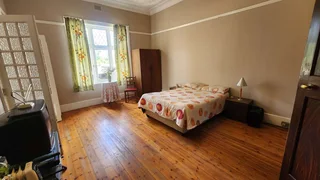 Epitome of Grace and Grandeur