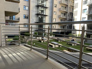 Modern 2 Bedroom in the Heart of Hatfield