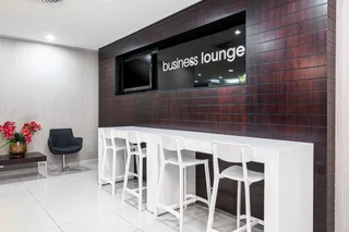 Open plan office space for 10 persons in Regus Umhlanga Ridge.