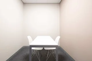 All-inclusive access to professional office space for 4 persons in Regus Black River Park