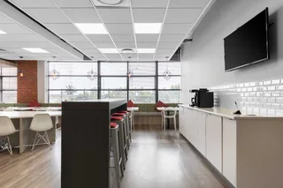 Discover many ways to work your way in Regus Black River Park