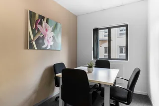 All-inclusive access to professional office space for 4 persons in Regus West Rand, Clearwater