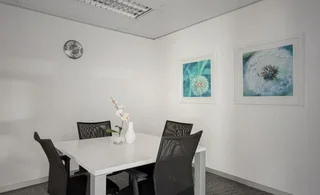 All-inclusive access to coworking space in Regus Surrey Avenue.