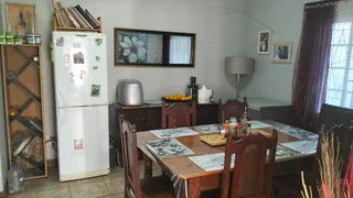 3 Bedroom House for Sale in Bayswater