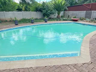 3 Bedroom House for Sale in Bayswater