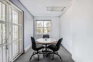Private office space for 1 person in Regus Bryanston Cedarwoods