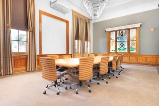 All-inclusive access to professional office space for 4 persons in Regus Foundershill.