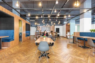 Book a reserved coworking spot in Spaces 50 Long Street