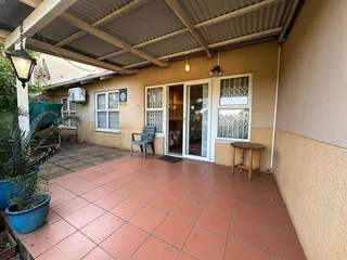 Charming 2-Bedroom Townhouse For Sale in the Heart of Sherwood