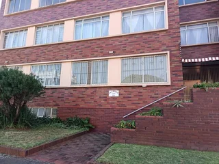 3Bedroom apartment for rental at Clariten Court
