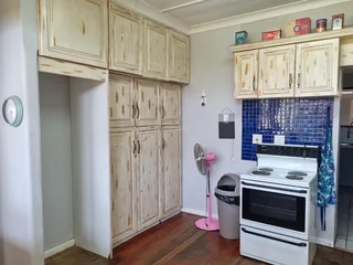 Spacious 6-BR Home: Ideal for Hosting &amp; Income!