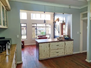 Spacious 6-BR Home: Ideal for Hosting &amp; Income!