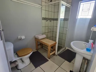 Spacious 6-BR Home: Ideal for Hosting &amp; Income!