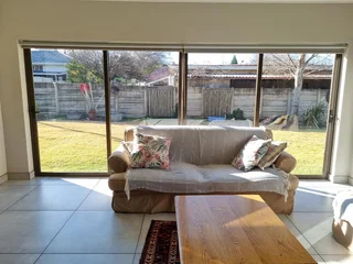 Spacious 6-BR Home: Ideal for Hosting &amp; Income!