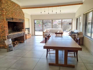 Spacious 6-BR Home: Ideal for Hosting &amp; Income!