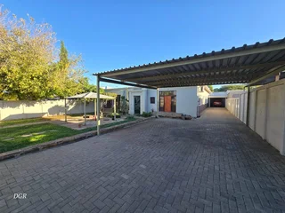 Charming home with classical charm in Herlear