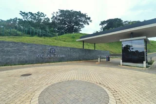 Luxury Fully Furnished 2 Bed 2 Bath Apartment in The Ocean Club in Zimbali Lakes Resort