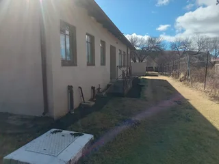 Extensive Multi-Unit Property with Full Facilities – Ideal for Investment or Specialized Use