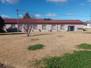 Extensive Multi-Unit Property with Full Facilities – Ideal for Investment or Specialized Use