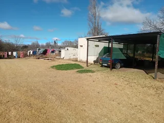 Extensive Multi-Unit Property with Full Facilities – Ideal for Investment or Specialized Use