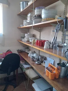 Extensive Multi-Unit Property with Full Facilities – Ideal for Investment or Specialized Use