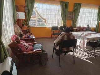 Extensive Multi-Unit Property with Full Facilities – Ideal for Investment or Specialized Use