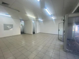 280m² Ground Floor Retail Space To Let in Prime Pinetown Location