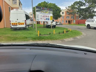 **Charming 3-Bedroom Flat in Secure, Family-Friendly Complex**