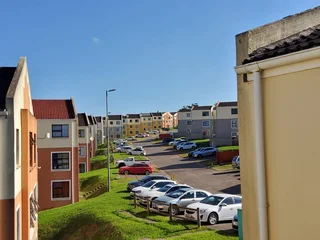 **Charming 3-Bedroom Flat in Secure, Family-Friendly Complex**