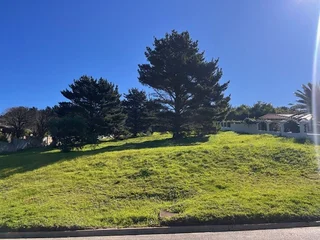 An Extensive Property with Stunning Mountain Views