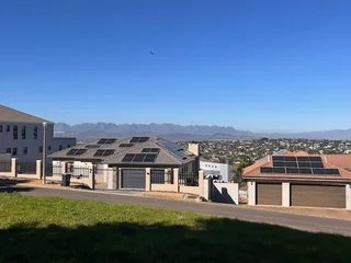 An Extensive Property with Stunning Mountain Views